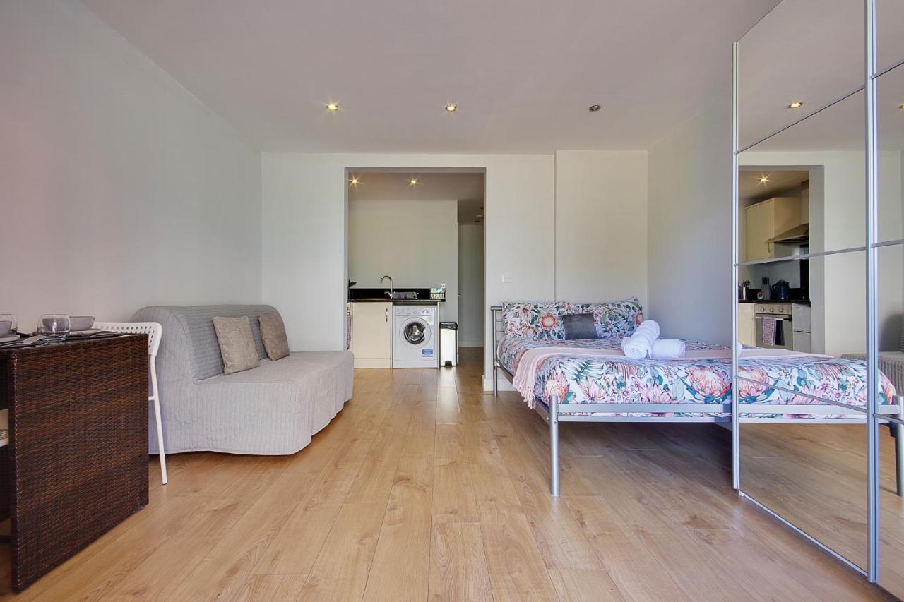 Turay Court Holiday Apartments Bournemouth Eksteriør bilde